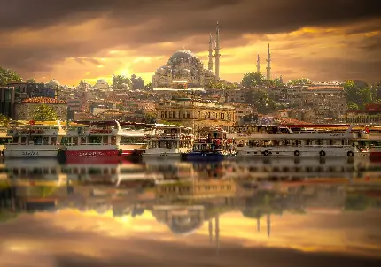 عکس پروفایل ترکیه استانبول منعکس شده در آب برای تلگرام