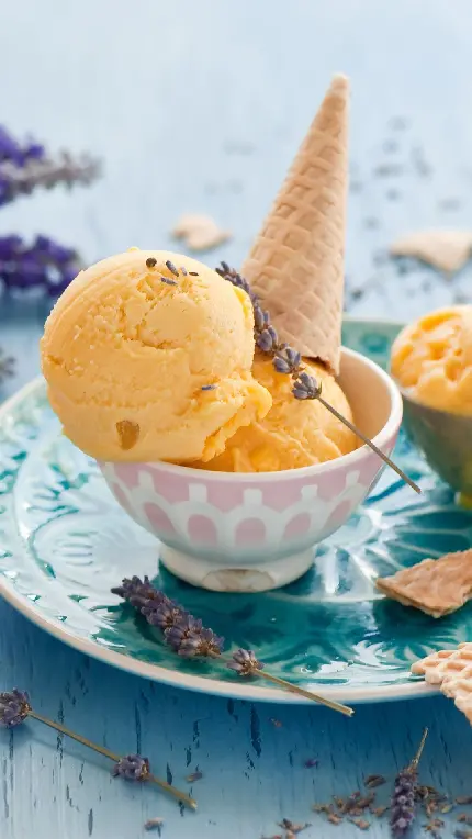 خاص ترین والپیپر بستنی قیفی با طعم پرتقالی ویژه آیفون
