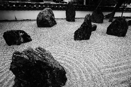 عکس باغ سنگ ذن در کشور ژاپن برای طرفداران مکتب مذهبی فلسفی ذن