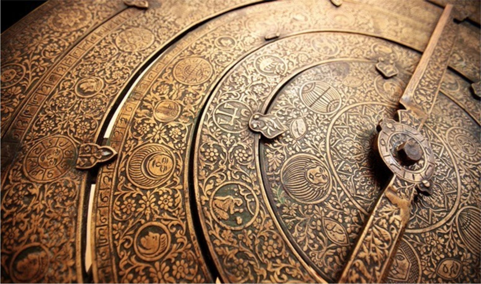 تصویر دیدنی ساعت های قدیمی زیبا و دقیق در اسلام