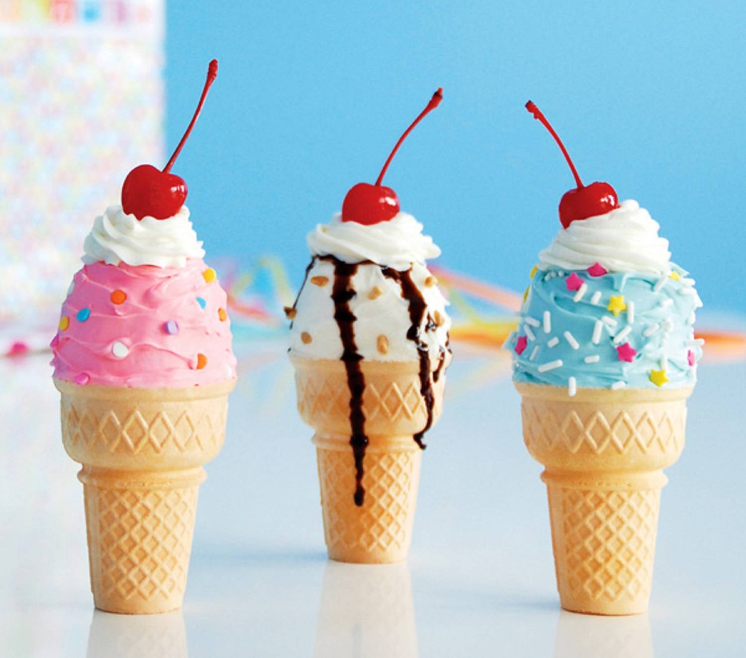  عکس خوشگل ترین بستنی قیفی های دنیا برای ساخت پوستر شیک 1402