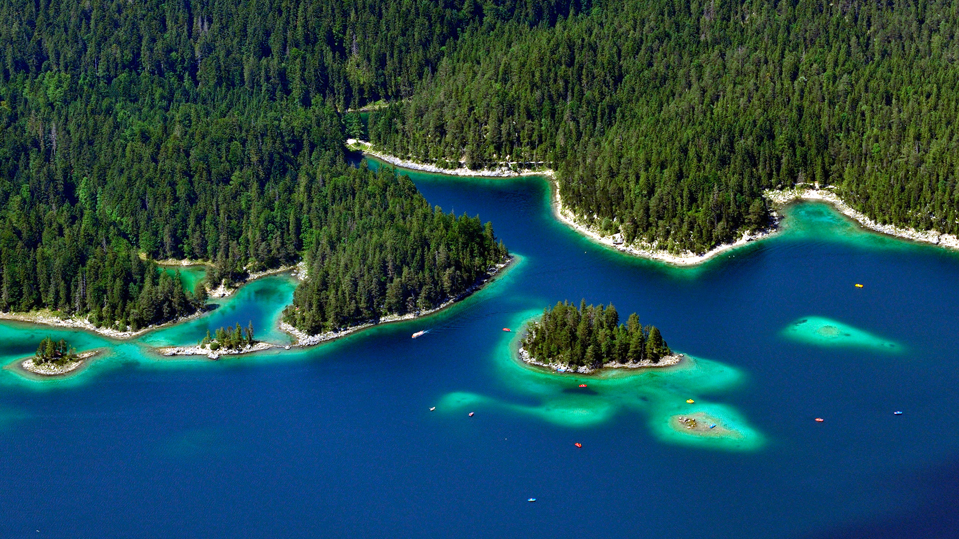 دانلود تصویر رایگان جزیره های بسیار زیبا در اقیانوس 