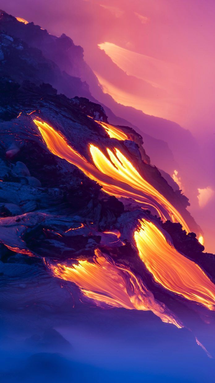 جدیدترین عکس زمینه واقعی آتشفشان فعال و گدازه های آتشفشانی