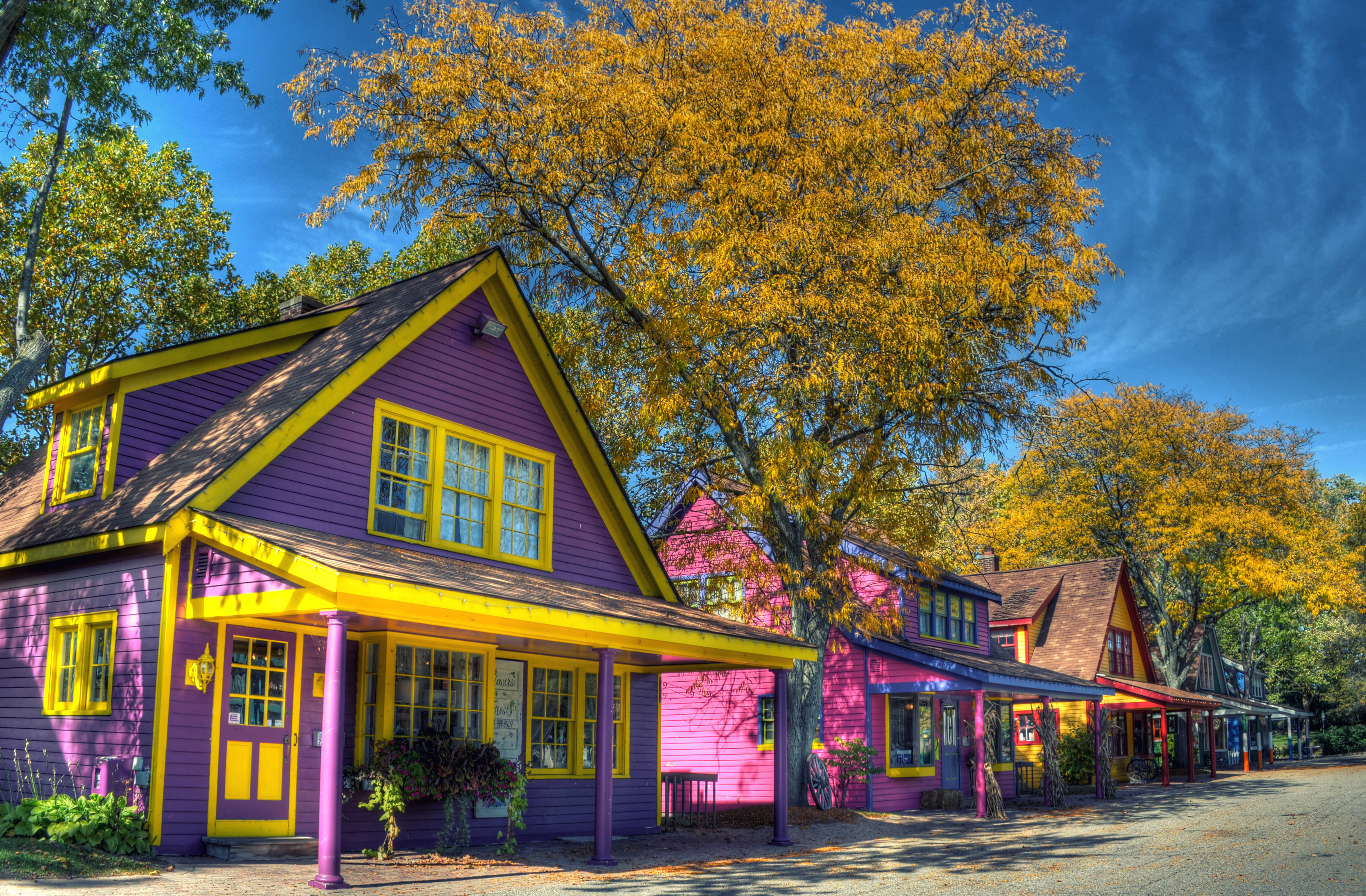 عکس زیبا ترین محله اروپا آمریکا با ساختمان های رنگی 