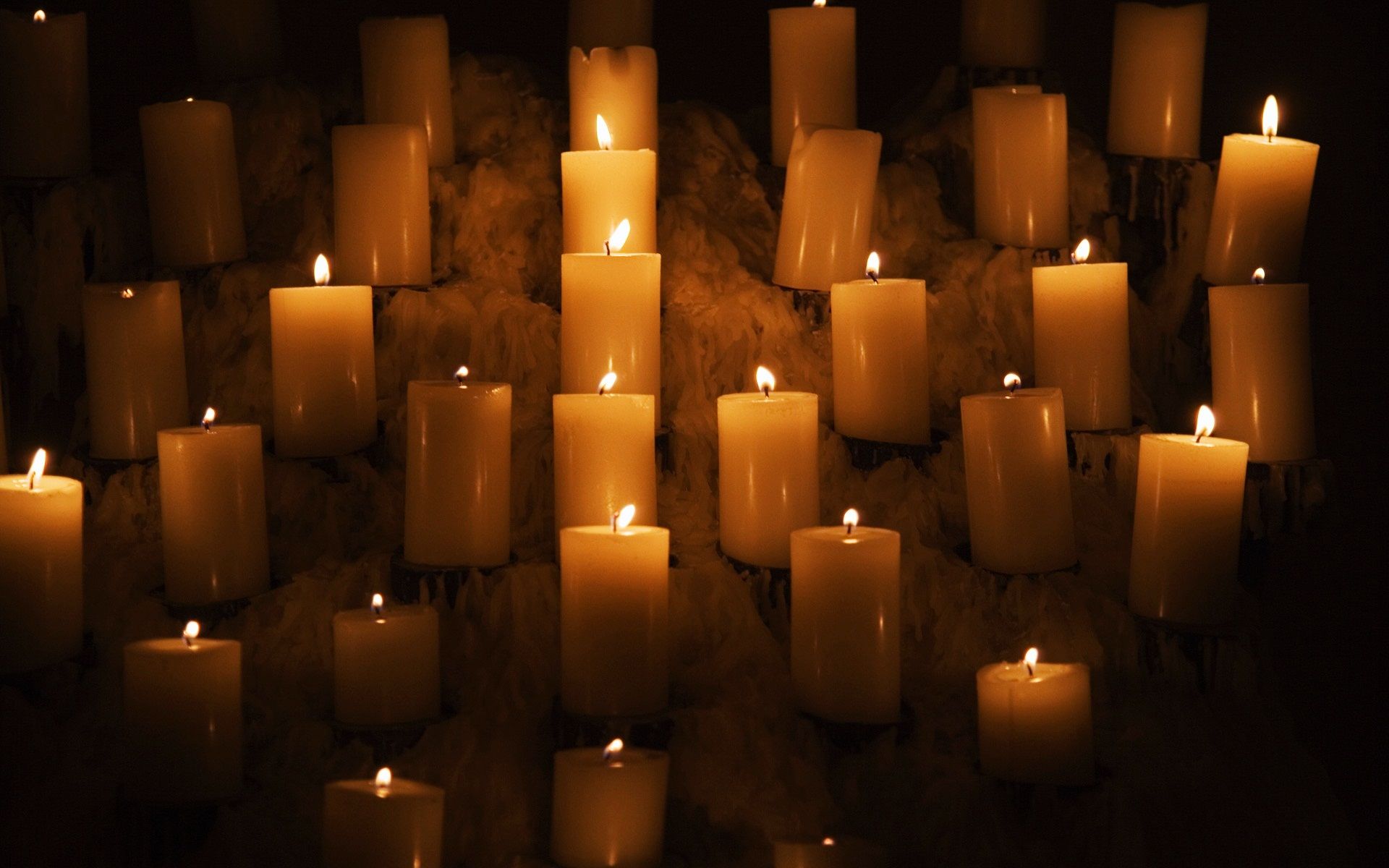 پرکاربردترین تصویر شمع های روشن تسلیت برای همدردی 