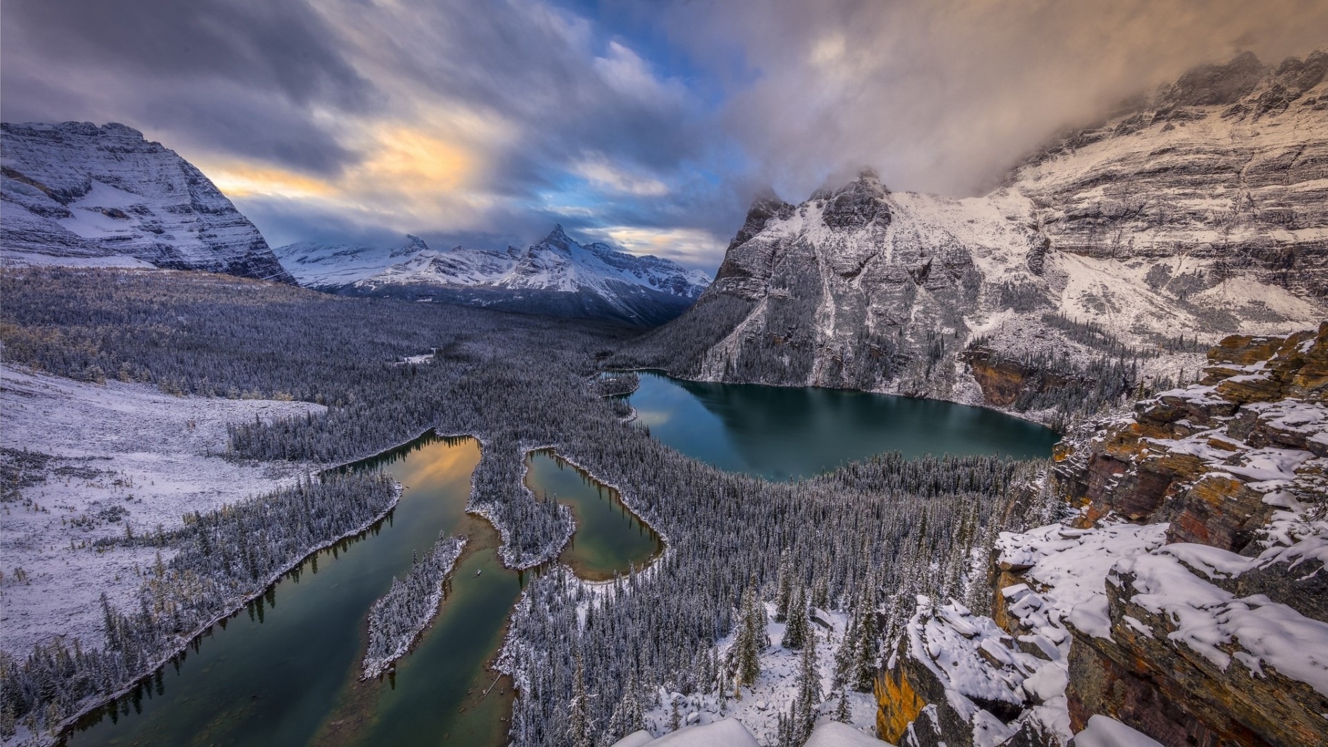 عکس زیبا و نایاب از منظره زمستانه و زمین سپید پوش 