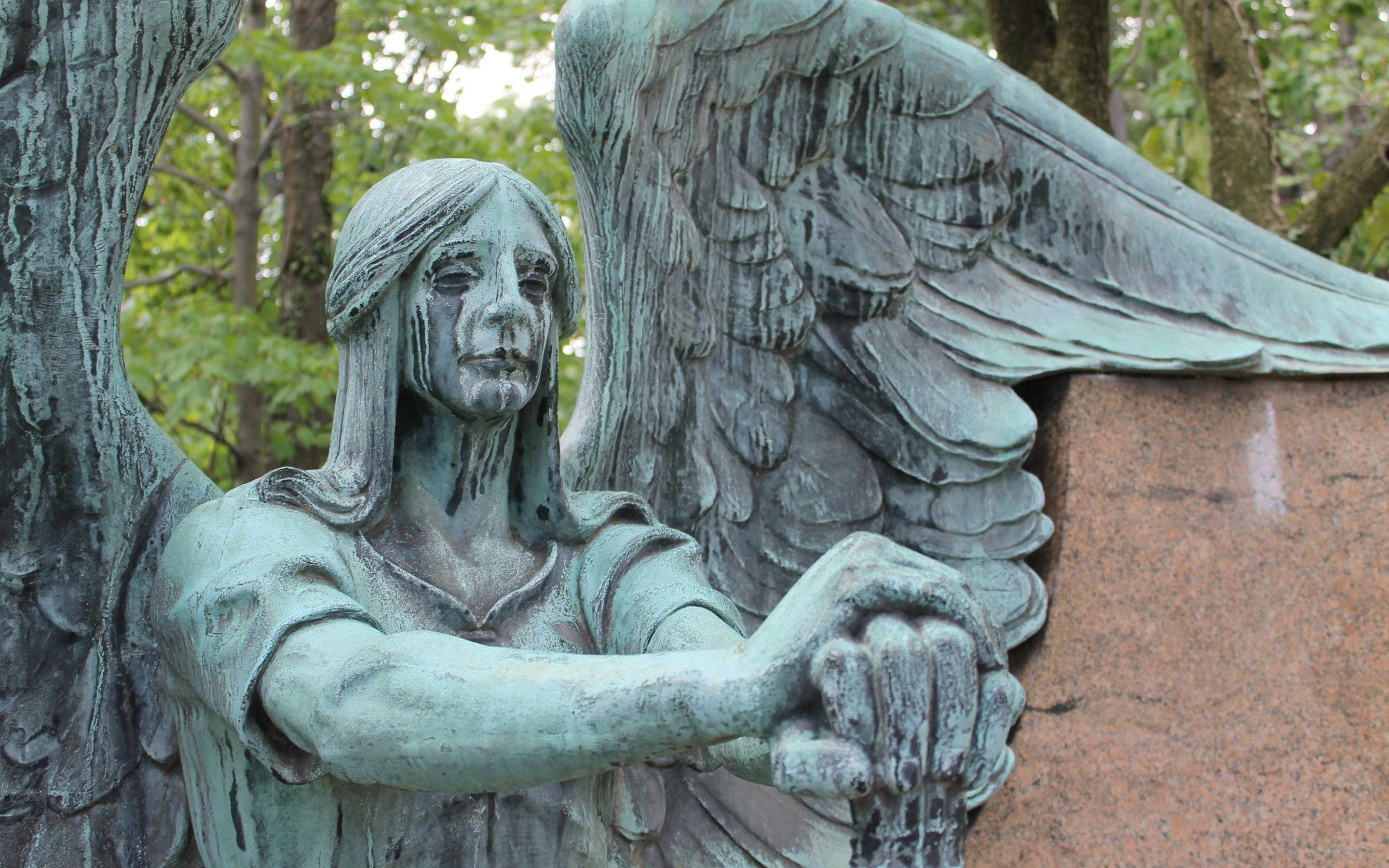 عکس استوک و دیدنی مجسمه سنگی جالب طرح  فرشته 