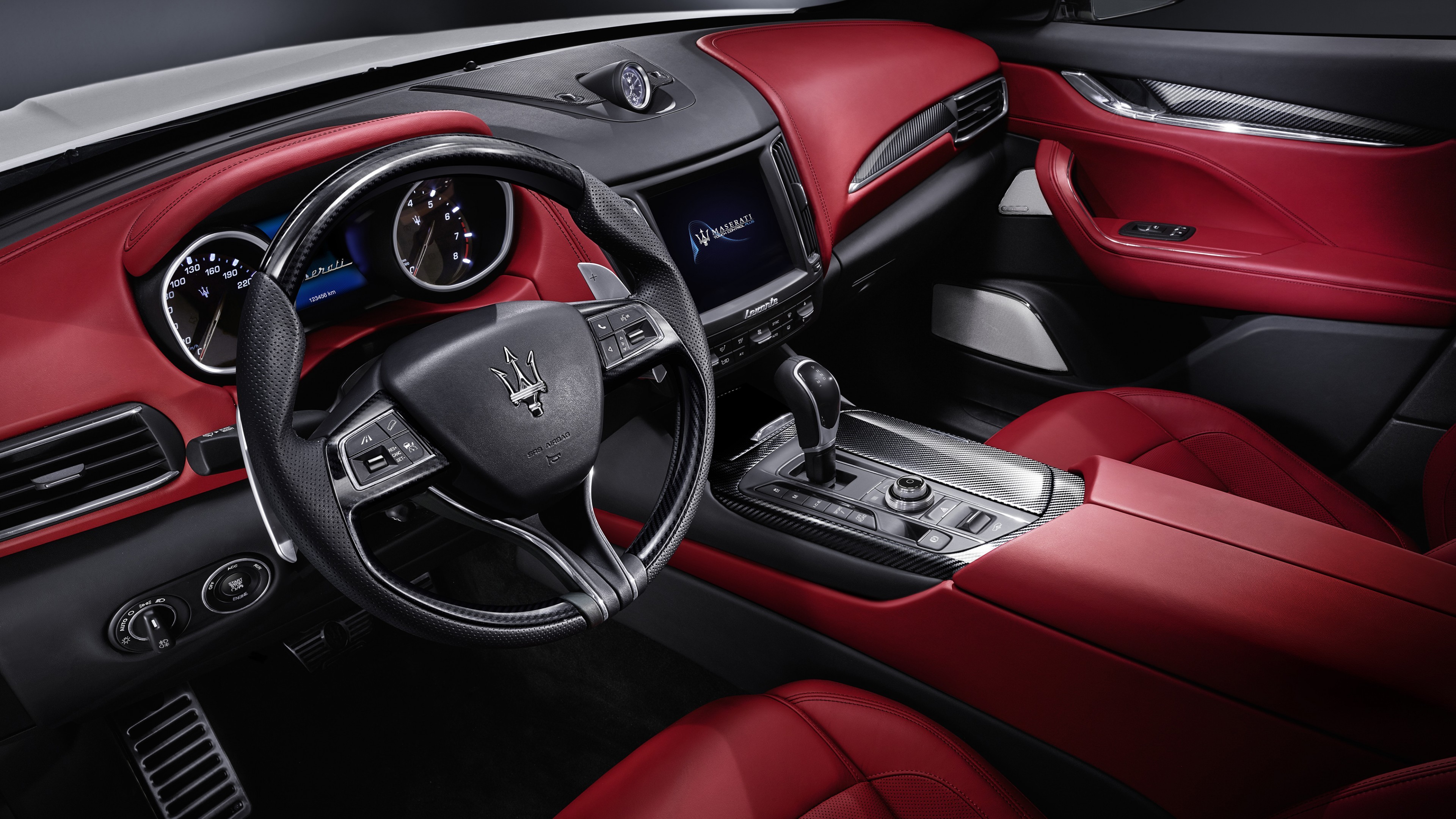 دانلود والپیپر فوق العاده قشنگ از داخل ماشین با رنگ قرمز 