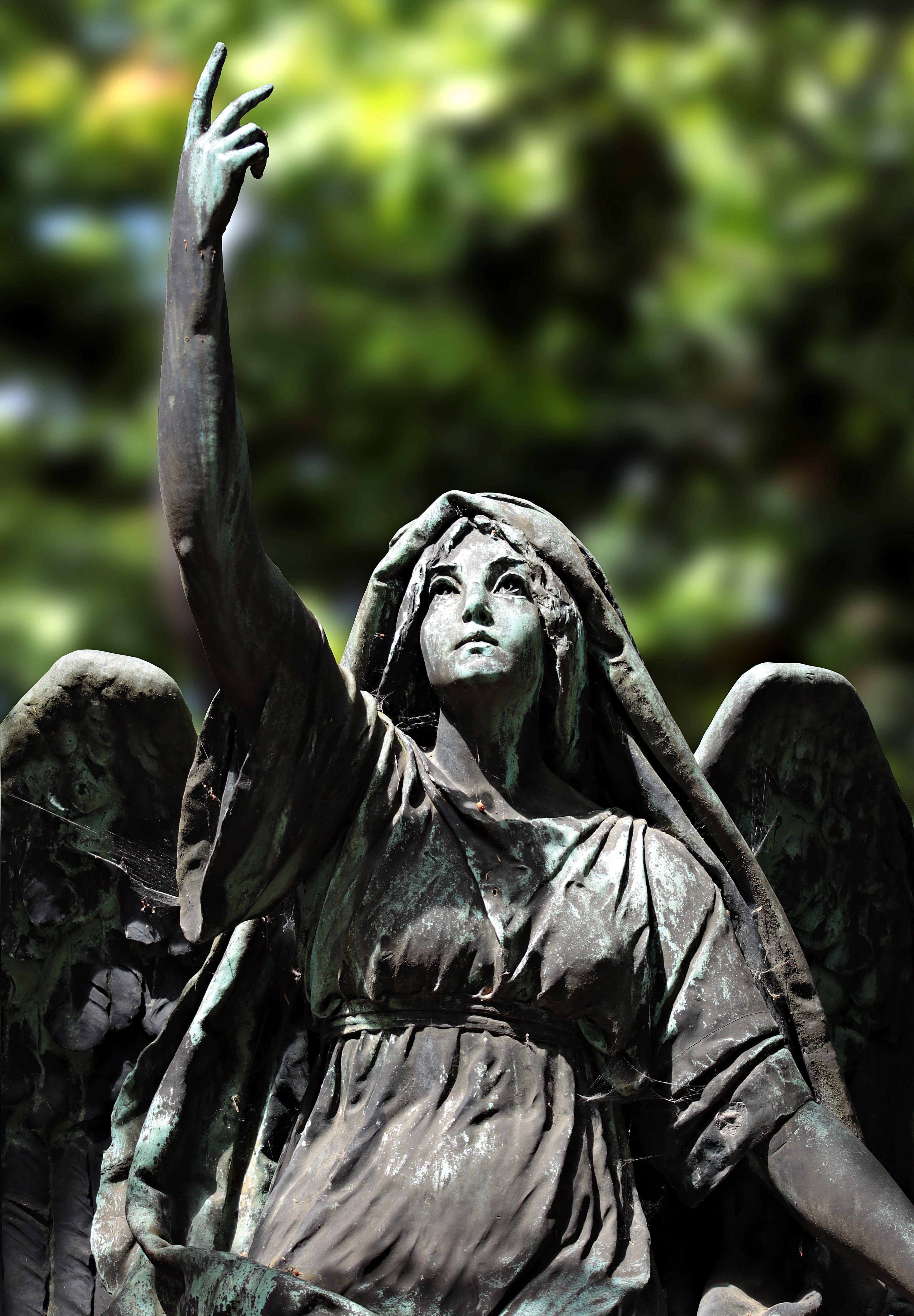 والپیپر مجسمه سنگی فرشته واقعی فول اچ دی 