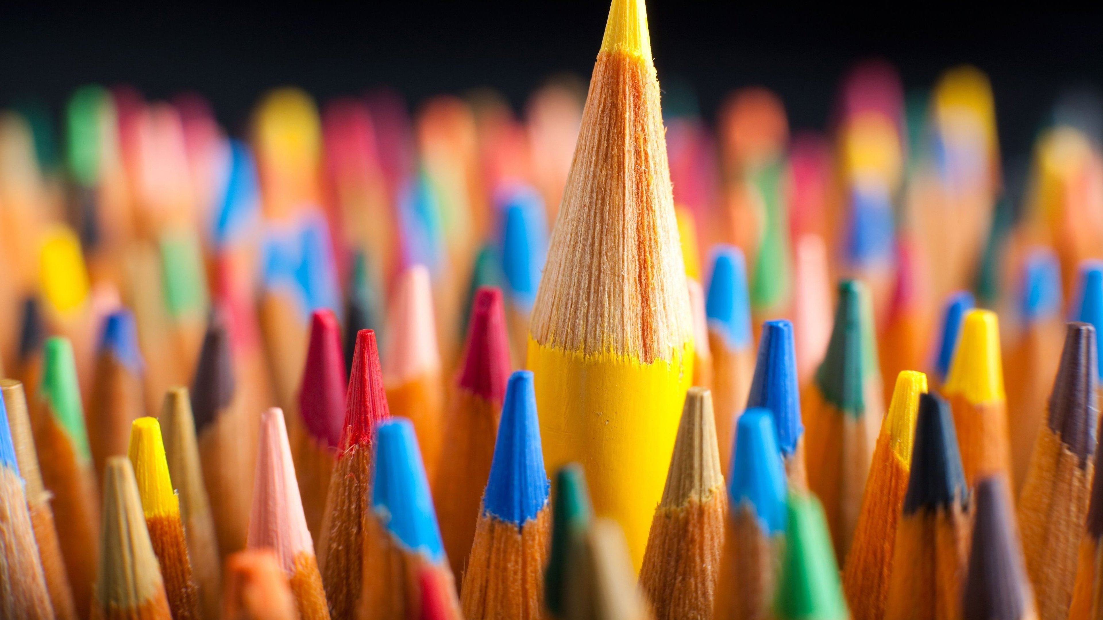 عکس زیبا از مداد رنگی های قشنگ مارک فابر کاستل پلی کروم 