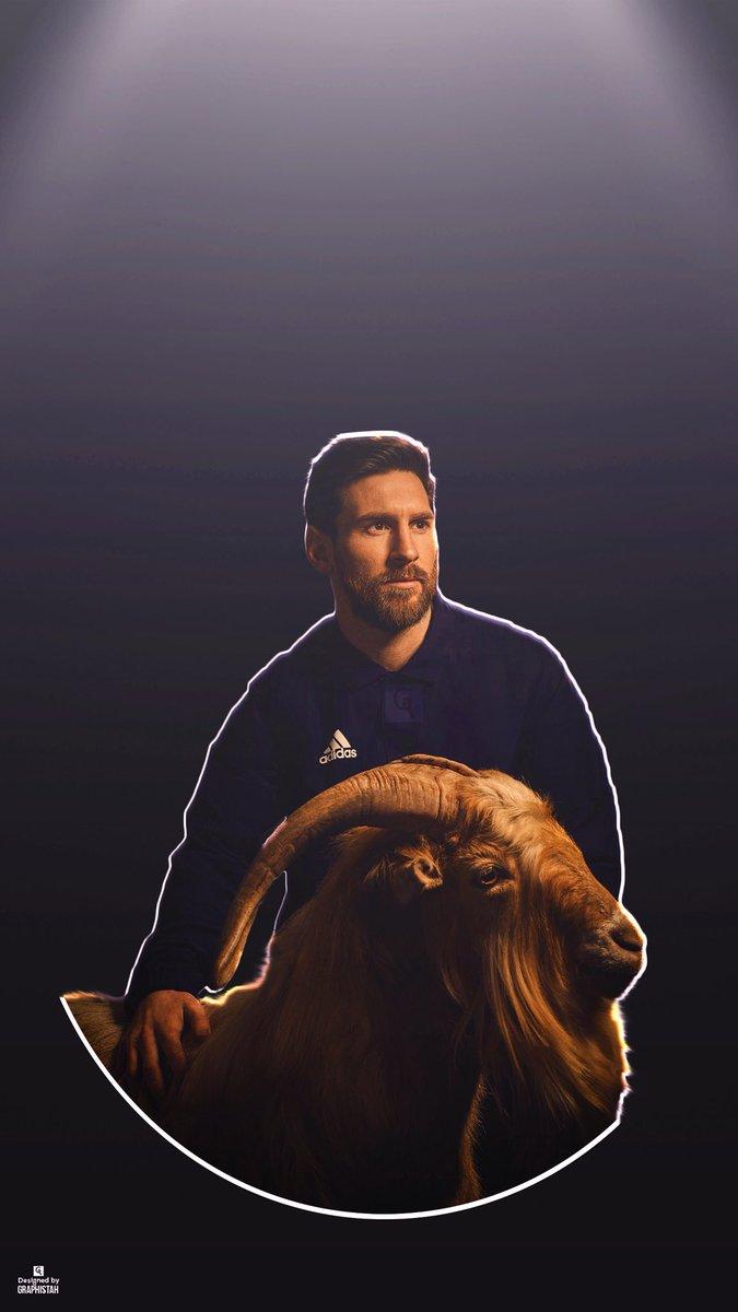 تصویر دورگیری شده لیونل مسی به همراه بز یا گوت Goat 