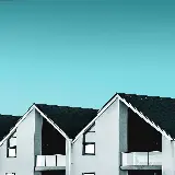 چاپ قاب موبایل و گوشی والپیپر بسیار جالب و دیدنی از سه تا خانه با بام های شیبدار 