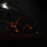 چاپ قاب موبایل و گوشی دانلود عکس خفن موتور های Honda CB1300 در شب تاریک