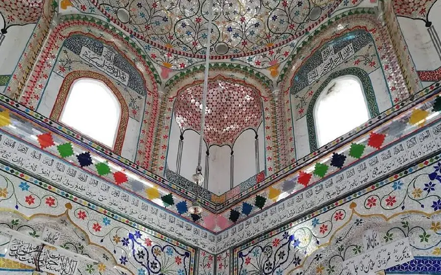 عکس بسیار زیبا از معماری اسلامی با طراحی و تزئینات هنری مذهبی