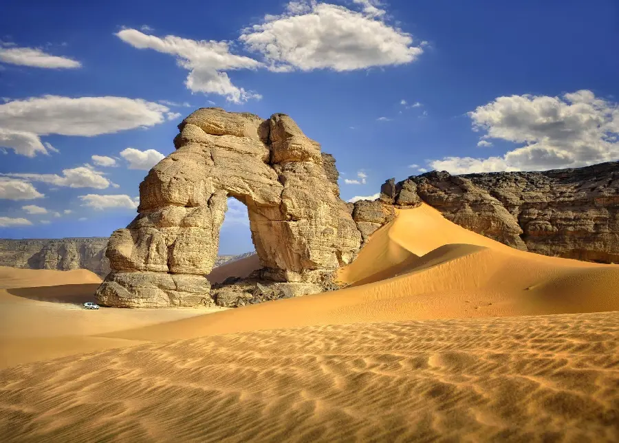 عکس زمینه خاص پسند از طبیعت بیابانی و منظره جذاب