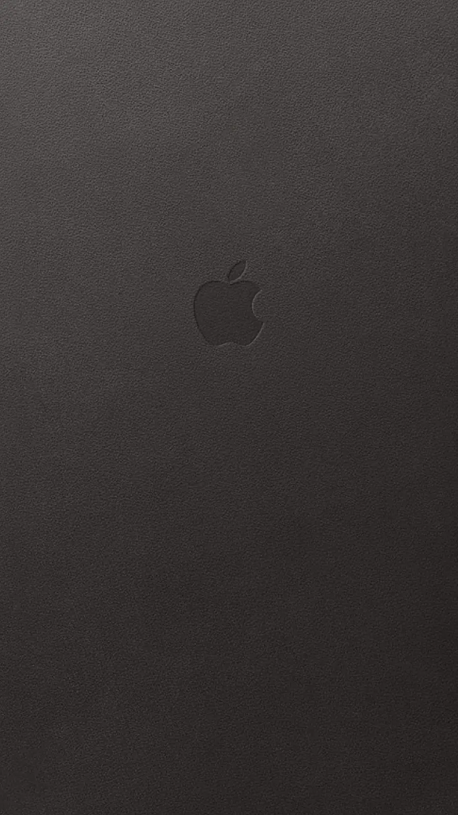 والپیپر در تم سیاه با طرح آرم برند اپل apple 