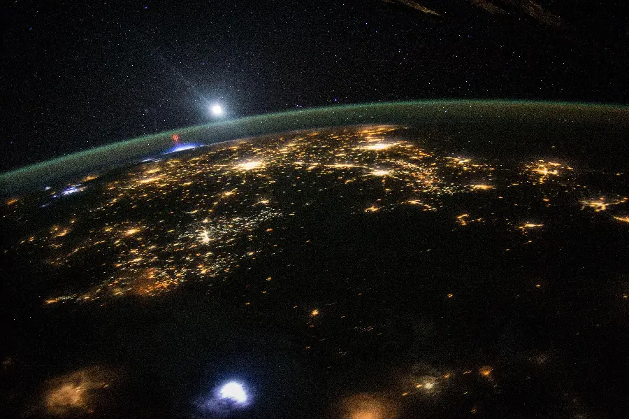 خاص ترین عکس رویایی فضا و هوا گرفته شده توسط ناسا 