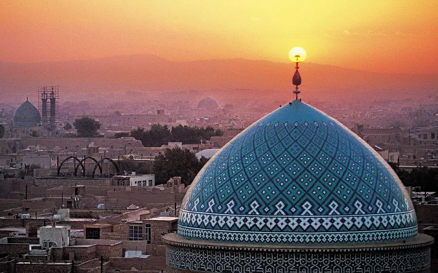 والپیپر از بقعه سید رکن الدین یزد یک مکان تاریخی سبک معماری ایرانی