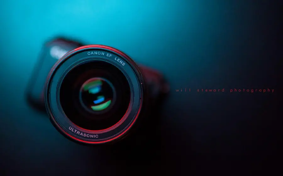 عکس استوک دوربین کانن Canon Eos در انواع دیجیتالی بدون آینه مدل EOS R6 و 5D Mark IV و 90D 
