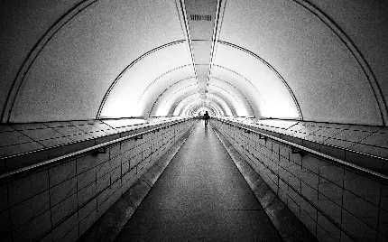 عکس با کیفیت شگفت انگیز معماری مدرن تونل طولانی