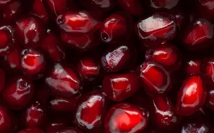 عکس زیبای دانه های یاقوتی سرخ انار برای دوستداران میوه انار