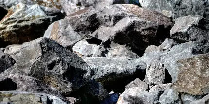 دانلود والپیپر فوق العاده قشنگ از سنگ طبیعی کوهستان 
