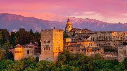 عکس جالب از کاخ الحمرا واقع در گرانادا اسپانیا 