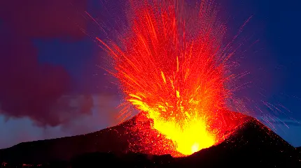 زمینه انفجار در کوه آتشفشان و پاشیده شدن ماگما به بیرون