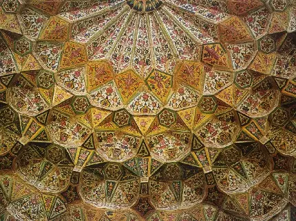 تصویر زمینه از سقف ساخته شده سبک معماری ایرانی مسجد وکیل