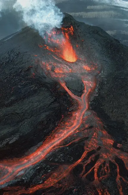 دانلود عکس هوایی رایگان از کوه آتشفشان واقعی با کیفیت بالا