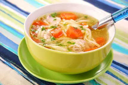 جدیدترین عکس سوپ رستورانی با مواد غذایی تازه و خوشبو