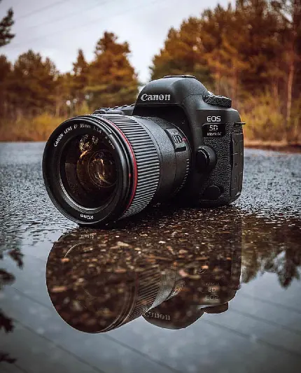 عکس دوربین کانن Canon Eos5D قابلیت فیلمبرداری FULL HD همراه ضبط صدای استریو با سرعت 30 فریم در ثانیه