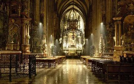 عکس کلیسای جامع گوتیک مجلل و زیبا برای علاقمندان به معماری مذهبی