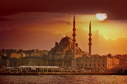 دانلود بک گراند غروب آفتاب شگفت انگیز در استانبول برای لپ تاپ