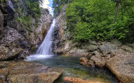 والپیپر از جاذبه طبیعی آبشار گلن الیس به صورت رایگان