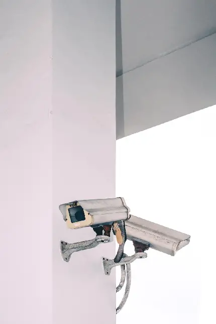 دانلود تصویر دوربین های مدار بسته نصب شده برای افزایش امنیت