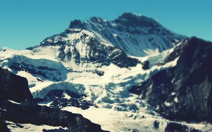 دانلود تصویر خارق‌العاده از کوه بسیار بلند برفی 