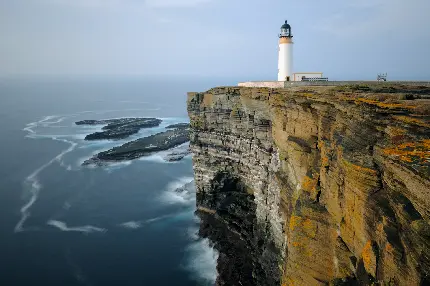 عکس زیبا از فانوس دریایی سر نوپ یک مکان گردشگری در اسکاتلند