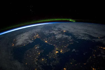 دانلود تصویر فول اچ دی از نمای کره تازه کشف شده در شب 