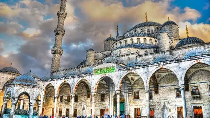 تصویر زمینه از مکانی مقدس در سبک معماری اسلامی 