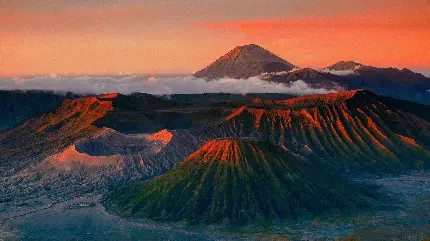 عکس قله های آتشفشانی خاموش مناسب تصویر زمینه کامپیوتر