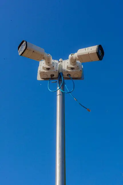 عکس دوربین های مدار بسته برای نظارت در محل های عمومی