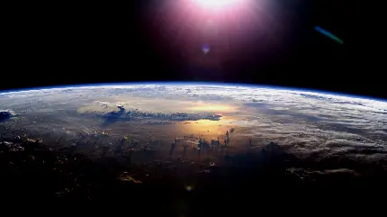 دانلود عکس زیبا و دیدنی کره زمین و خورشید با کیفیت full HD 