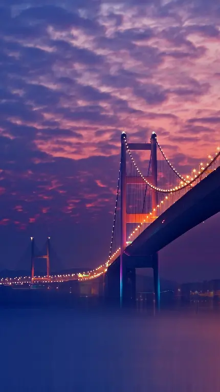 والپیپر بنفش پل با آسمان تماشایی برای گوشی جدید 2024