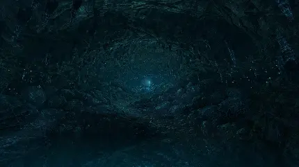 استوک عکس غار تاریک و دلهره آور با فضای فانتزی و تماشایی