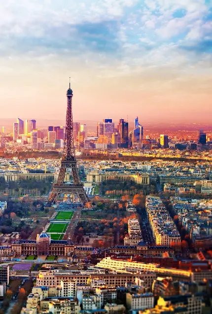 عکاسی خیلی قشنگ از نمای بالای شهر لاکچری پاریس در اروپا