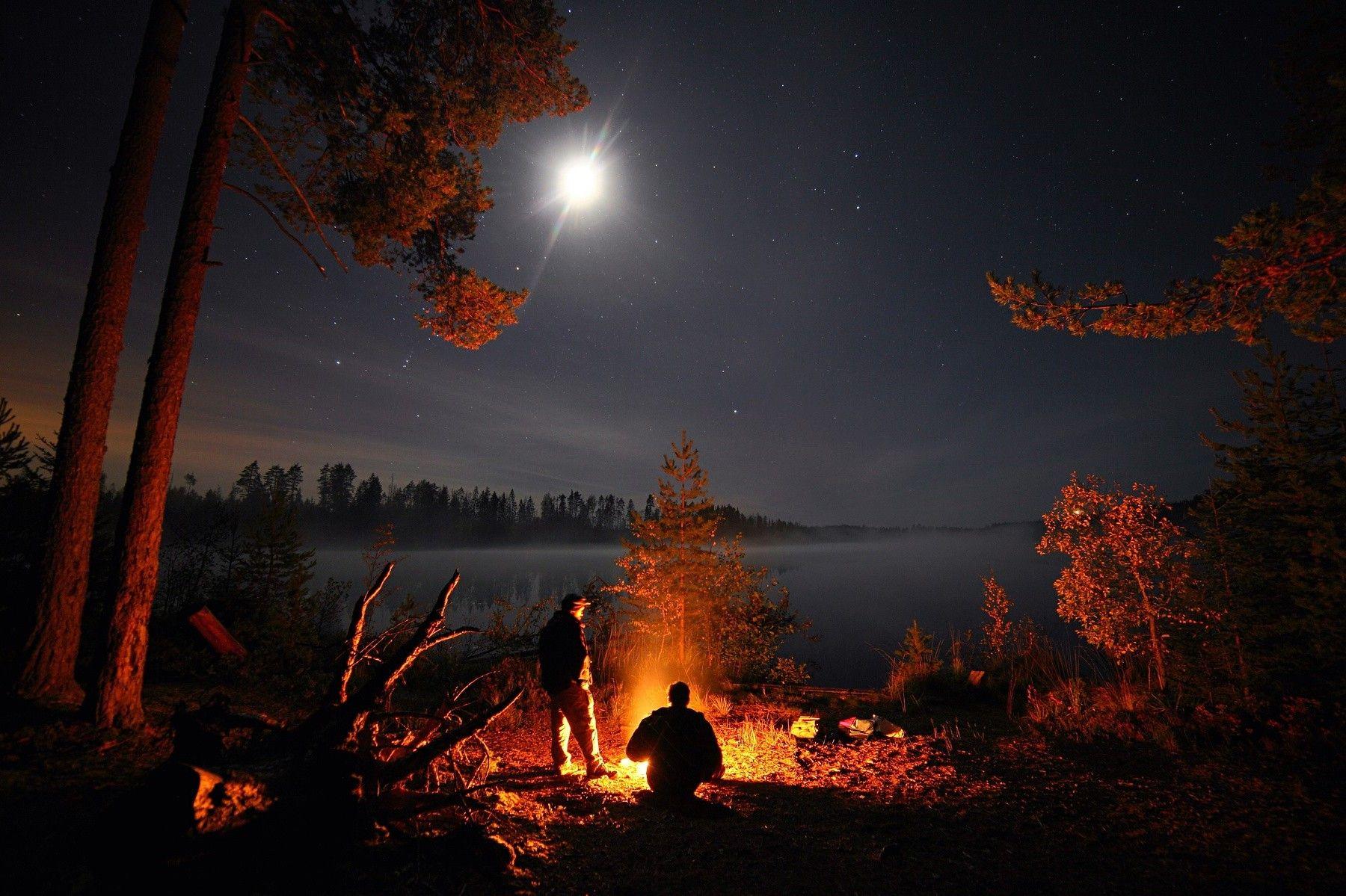 عکس زیبا از بهترین مکان کمپ کنار دریاچه از جوهره 