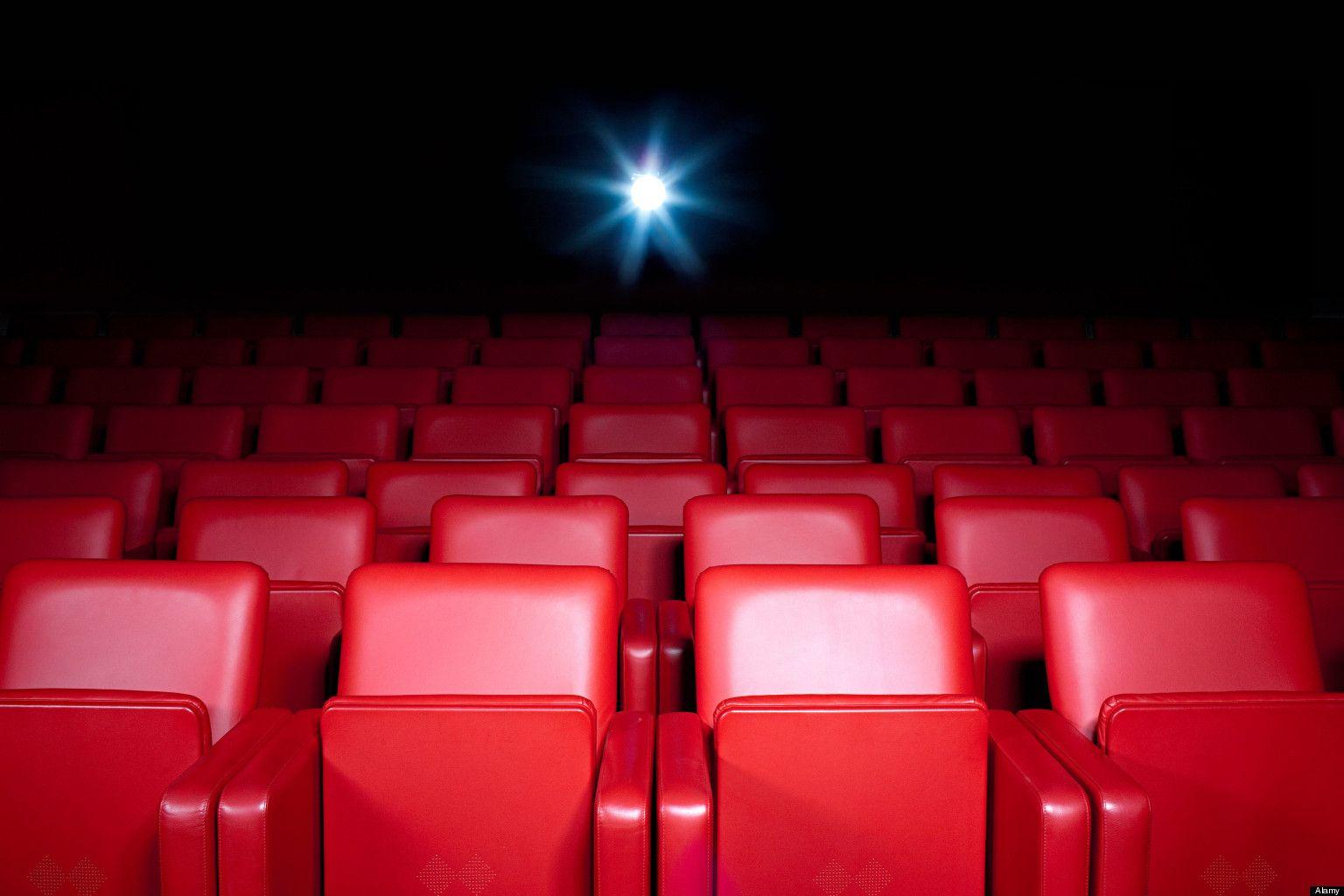 دانلود رایگان عکس صندلی های قرمز سالن تئاتر
