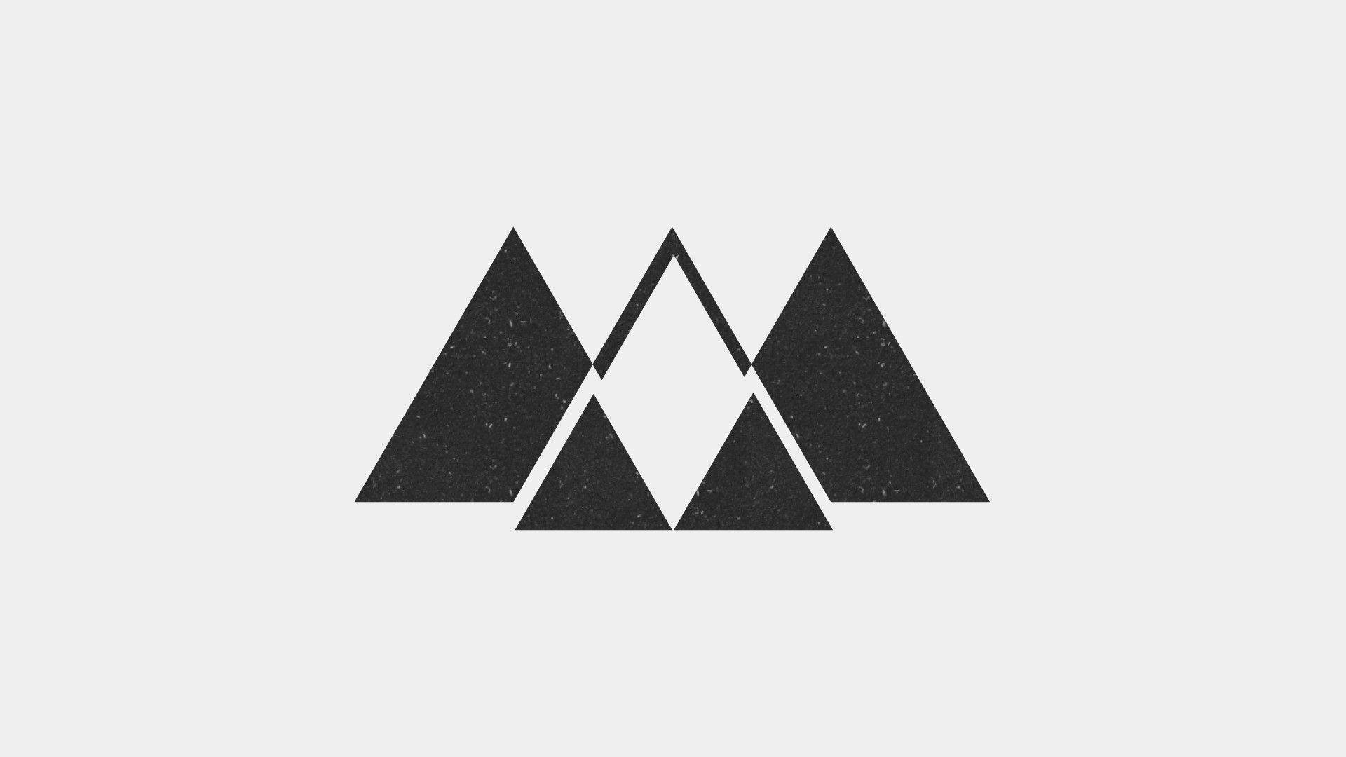 تصویر مثلث های سیاه و سفید سبک مینیمالیست برای هایلایت استوری 