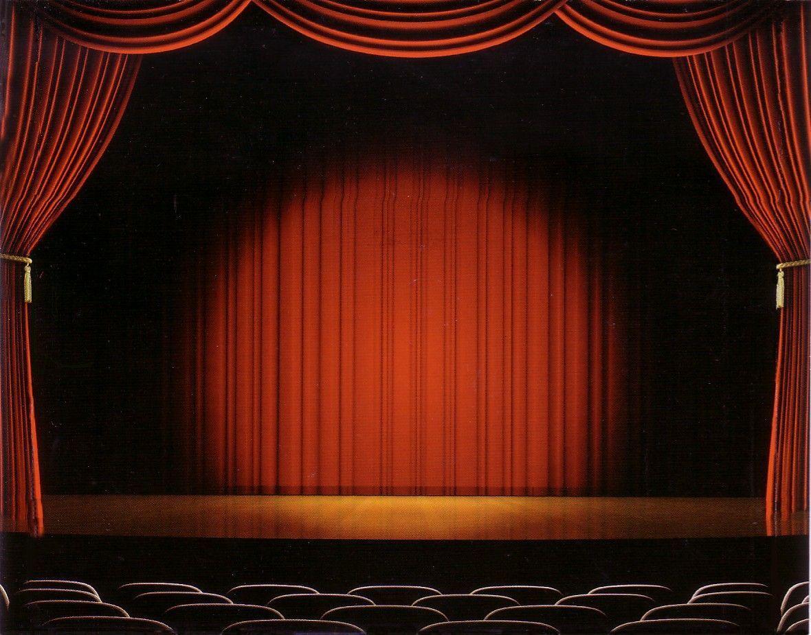 عکس جلوه نور در صحنه سالن تئاتر برای اجراهای مختلف 